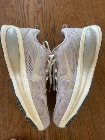 Używany Nike Laufschuhe Größe 40 bike — zdjęcie 6 z 6