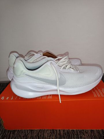 Brugt Nike Revolution 7 2025 bike — billede 2 af 4