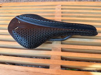 Used Fizik Versus Evo Adaptive bike