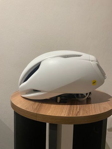 Used Specialized Evade 3 Helmet bike — image 2 of 6