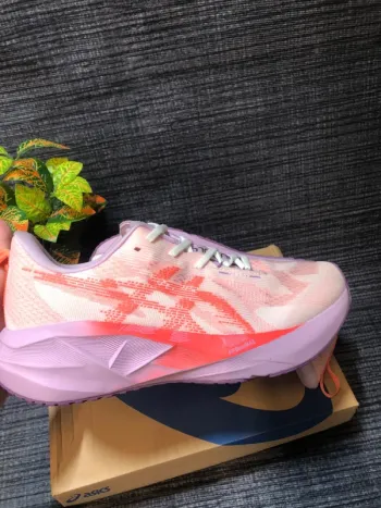 Gebrauchtes Asics Novablast 5 bike — Bild 4 von 8