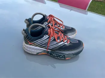 Gebrauchtes Hoka Speedgoat 4 bike — Bild 2 von 6