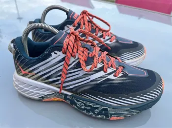 Gebrauchtes Hoka Speedgoat 4 bike