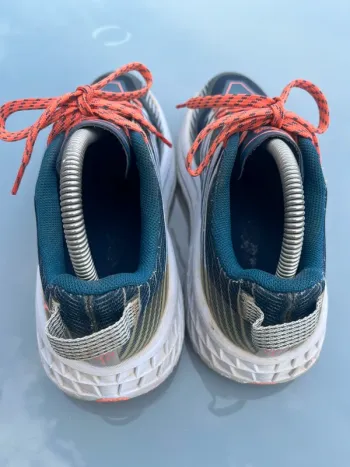 Gebrauchtes Hoka Speedgoat 4 bike — Bild 6 von 6