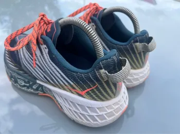 Gebrauchtes Hoka Speedgoat 4 bike — Bild 5 von 6