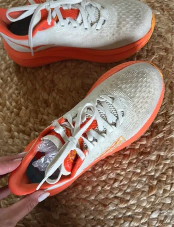 Gebrauchtes Hoka running shoes bike — Bild 3 von 10