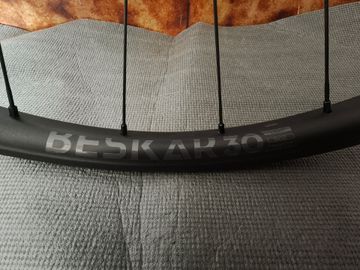 Tweedehands Newmen Beskar 2025 bike — afbeelding 3 van 5