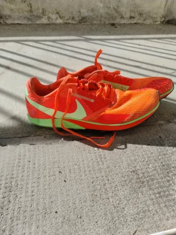 Gebrauchtes Orange Nike Zoom Rival XC 6 bike