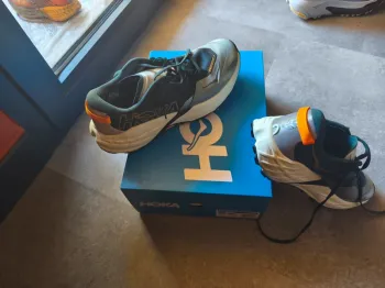 Gebrauchtes Hoka Speedgoat 7 bike — Bild 3 von 3