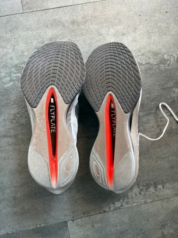 Nike Vaporfly Next 4 bike usato — immagine 4 di 5