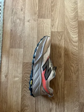 Tweedehands New Balance Hiero V9 bike — afbeelding 7 van 9