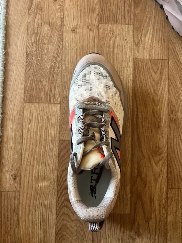 Tweedehands New Balance Hiero V9 bike — afbeelding 4 van 9