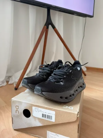Gebrauchtes On Running Cloudsurfer Max bike — Bild 2 von 6