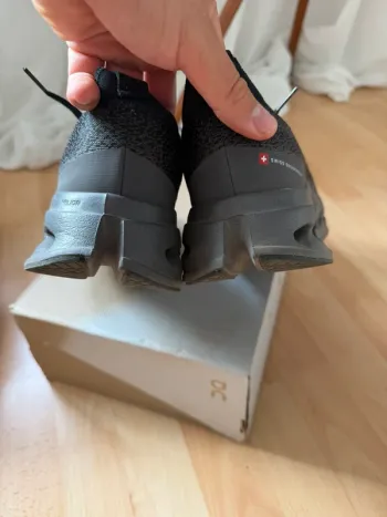 Gebrauchtes On Running Cloudsurfer Max bike — Bild 6 von 6