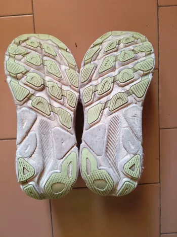 Gebrauchtes Hoka Clifton 9 bike — Bild 2 von 3