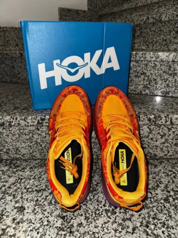 Gebrauchtes Hoka Speedgoat 6 bike