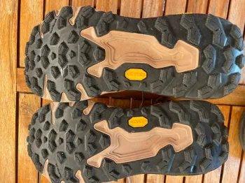Použité New Balance Hierro V9 2026 bike — obrázek 7 z 12