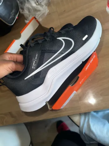 Gebrauchtes Nike Downshifter 12 bike — Bild 3 von 6