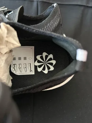 Nike Free 2025 bike d'occasion — image 4 sur 7