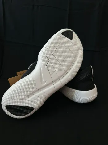 Nike Free 2025 bike d'occasion — image 5 sur 7