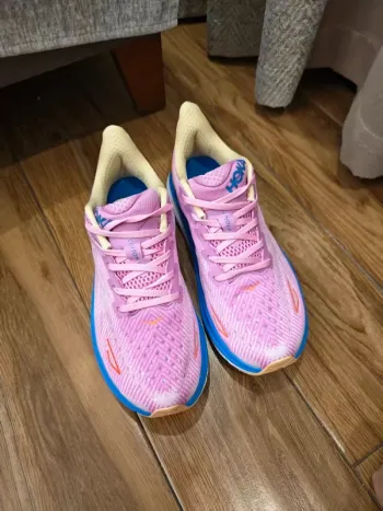 Gebrauchtes Hoka Shoes Pink size 39 bike — Bild 3 von 4