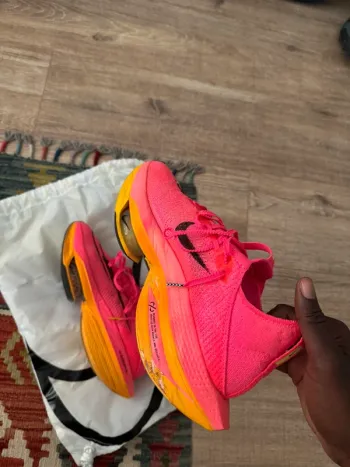 Použité Hyper Nike Air Zoom Alphafly NEXT% 2 bike — obrázek 3 z 5