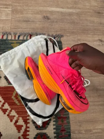 Použité Hyper Nike Air Zoom Alphafly NEXT% 2 bike — obrázek 4 z 5