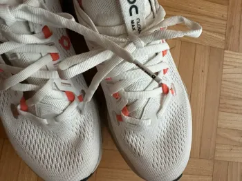 Gebrauchtes On Running Cloudsurfer Max bike — Bild 2 von 4