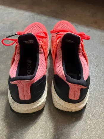 Używany Adidas Ultra Boost bike — zdjęcie 2 z 6