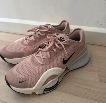 Used Time Nike shoes bike
