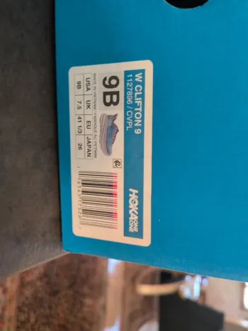 Used Hoka Clifton 9 bike — image 5 of 9
