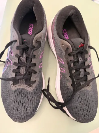 Gebrauchtes Asics GT-1000 11 bike