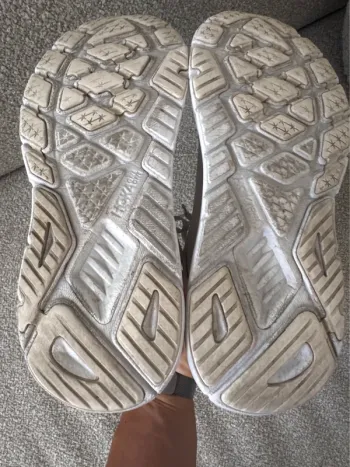 Used Hoka Arahi 7 bike — image 15 of 15