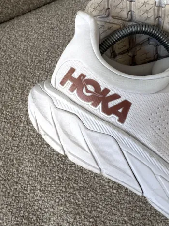 Used Hoka Arahi 7 bike — image 2 of 15