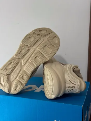Used Hoka Bondi 9 bike — image 7 of 15