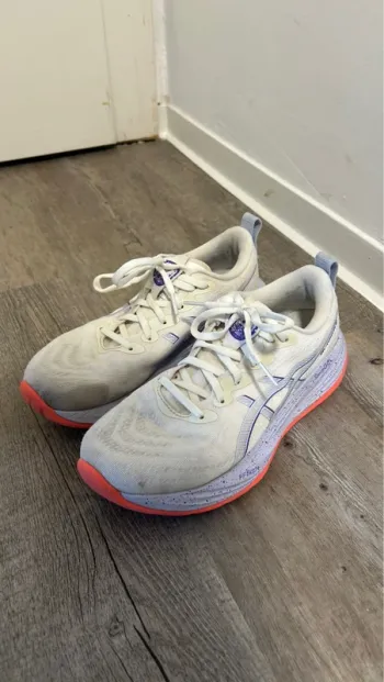 Used Asics Gel Cumulus 27 Tokyo Edition bike — image 3 of 7