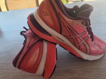 Used Asics Nimbus 21 bike — image 4 of 8