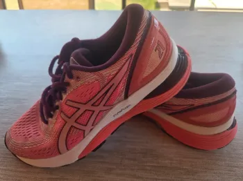 Gebrauchtes Asics Nimbus 21 bike
