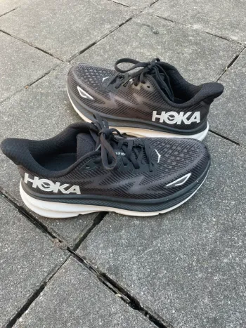 Hoka Clifton 9 bike d'occasion
