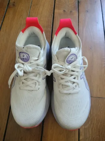 Used Asics Gel Nimbus 27 bike — image 2 of 11