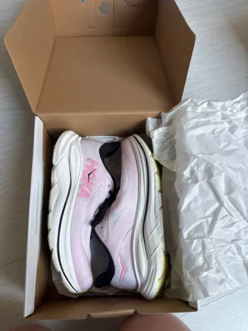 Used Hoka clifton 10 bike — image 5 of 6
