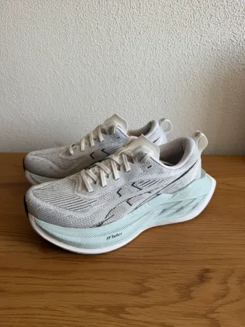 Použité Asics Superblast 2 bike