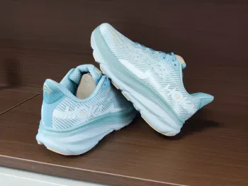 Gebrauchtes Hoka blue size 39 bike — Bild 2 von 4