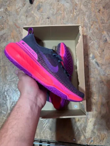 Used Nike ZoomX Invincible Run Fk 3 bike