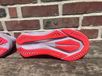 Used Asics Novablast 5 bike — image 8 of 8