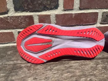 Used Asics Novablast 5 bike — image 7 of 8