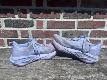 Used Asics Novablast 5 bike — image 5 of 8