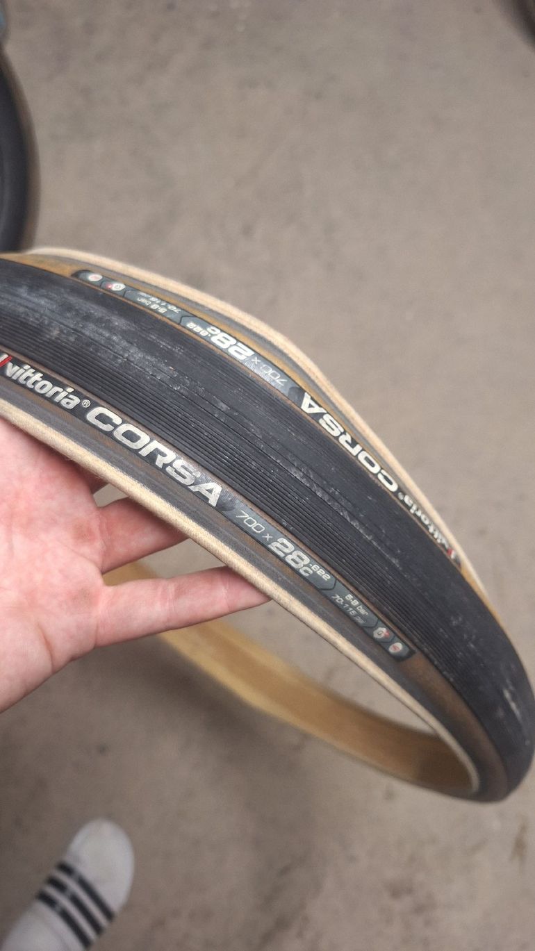 Brugt Vittoria Corsa bike — billede 2 af 4