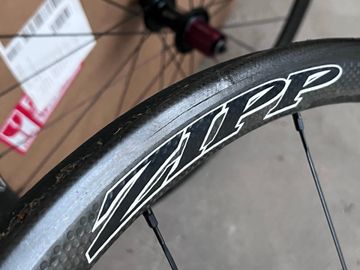Used Zipp 202 Firecrest 2014 bike — image 7 of 9