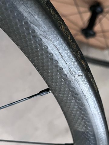 Used Zipp 202 Firecrest 2014 bike — image 8 of 9